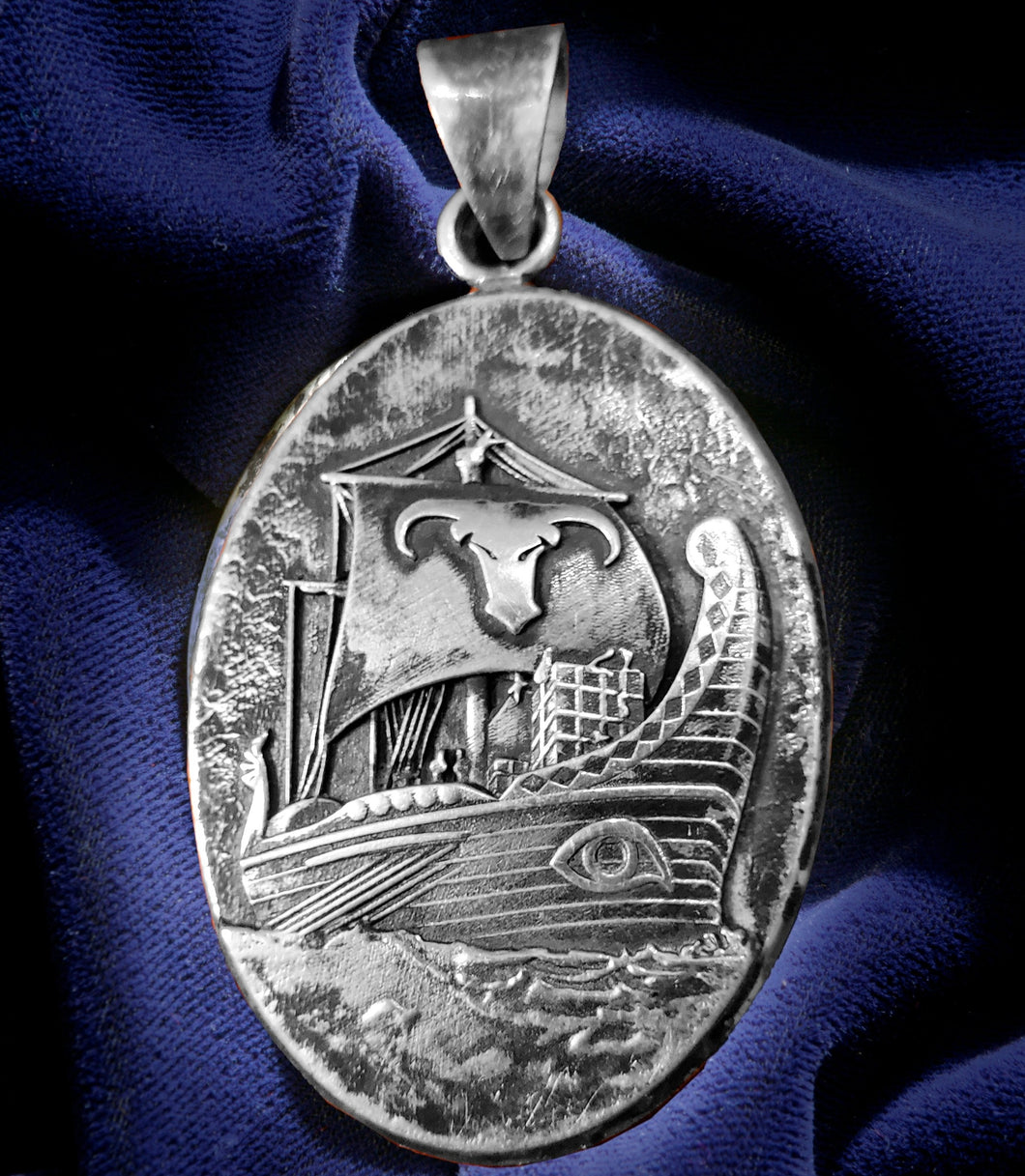 ARGO/ACHILLES TWO SIDED - STERLING SILVER PENDANT WITH ELEGANT 21″ STERLING SILVER CHAIN