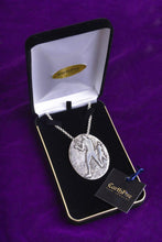 Load image into Gallery viewer, HUNTERS – STERLING SILVER PENDANT WITH ELEGANT 21″ STERLING SILVER CHAIN
