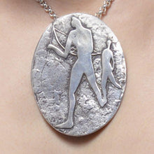 Load image into Gallery viewer, HUNTERS – STERLING SILVER PENDANT WITH ELEGANT 21″ STERLING SILVER CHAIN
